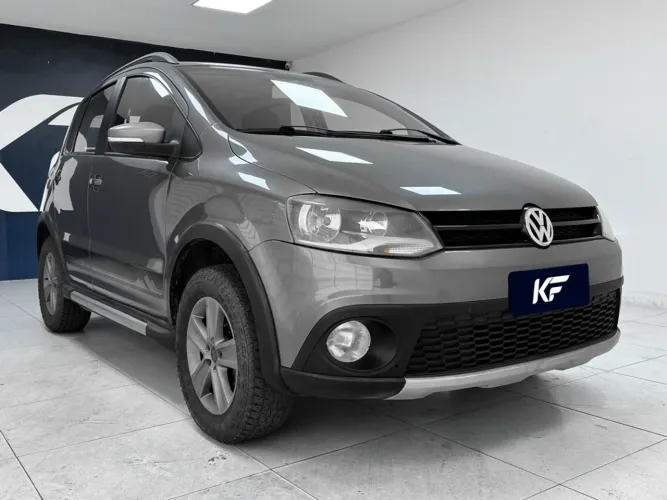 Volkswagen Crossfox 1.6 MI Total Flex 8V 5P 2012