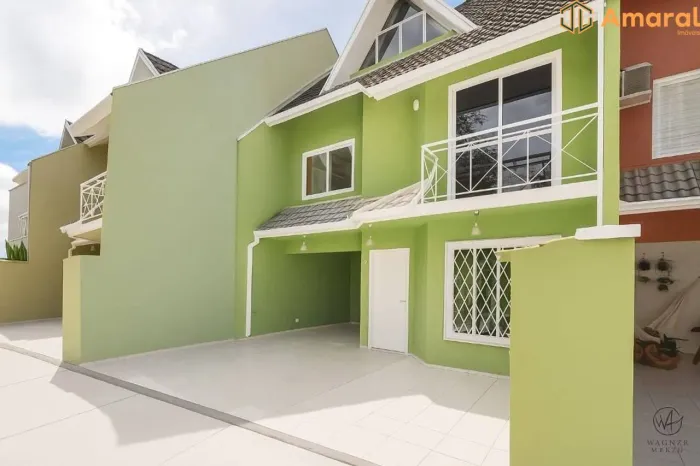 Sobrado com 3 dormitórios para alugar, 169 m² por R$ 5.906,89/mês - Água Verde - Curitiba/