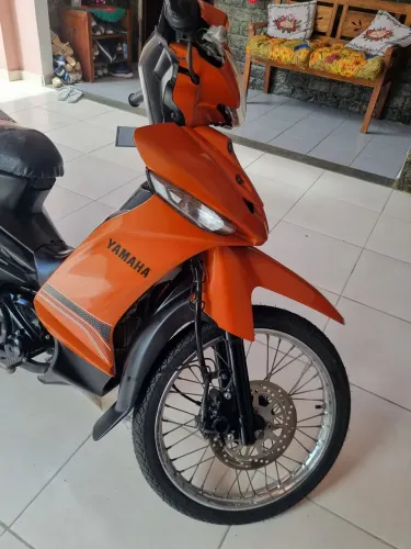 Yamaha Crypton 115cc 2014 - 38 mil km - Revisada e Doc OK (Partida Elétrica)