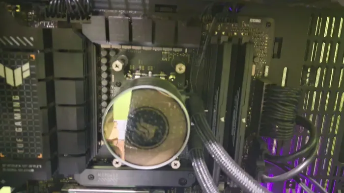 7800X3D + X670E Plus Tuf Gaming + AIO