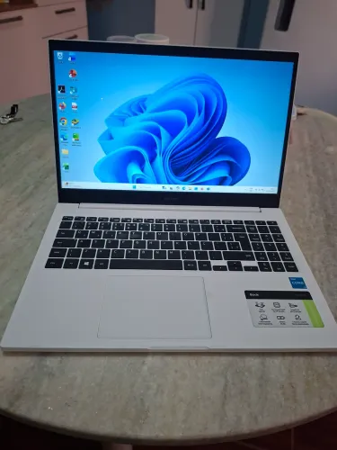 Notebook Samsung Book