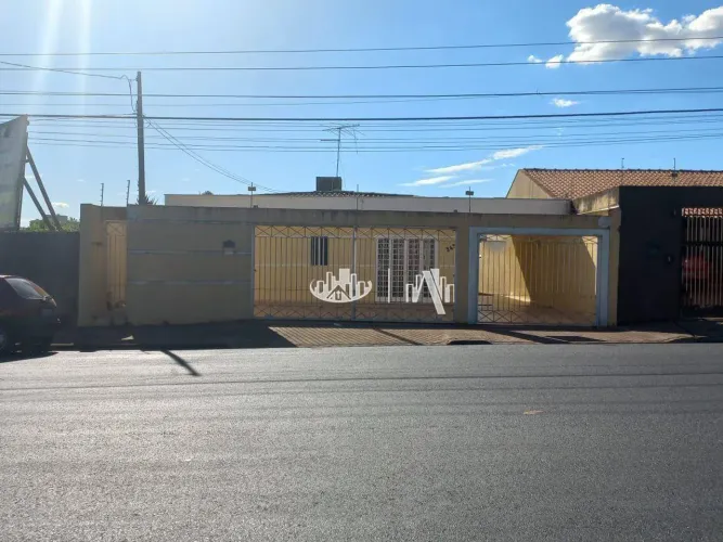 Casa para alugar, 154 m² por R$ 5.500,00/mês - Santos Dumont - Londrina/PR