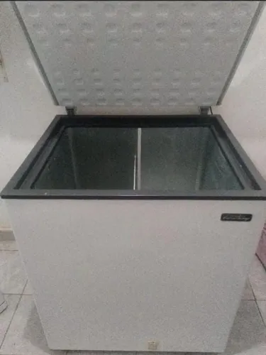 Freezer Esmaltec 230 litros
