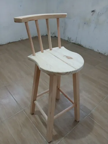 Banqueta alta com encosto (novas)