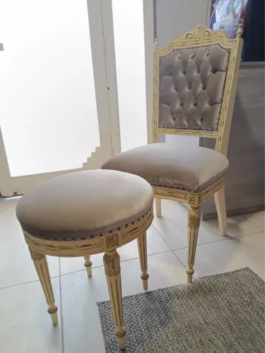 Cadeira com Banqueta estilo Luiz XV