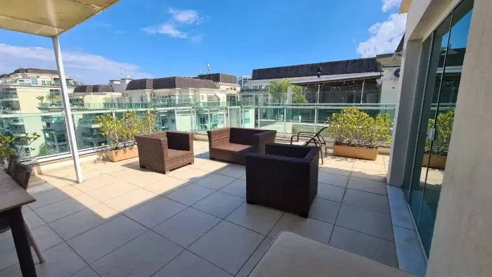Cobertura  Duplex Le Parc para aluguel e venda tem 210 metros quadrados com 3 quartos