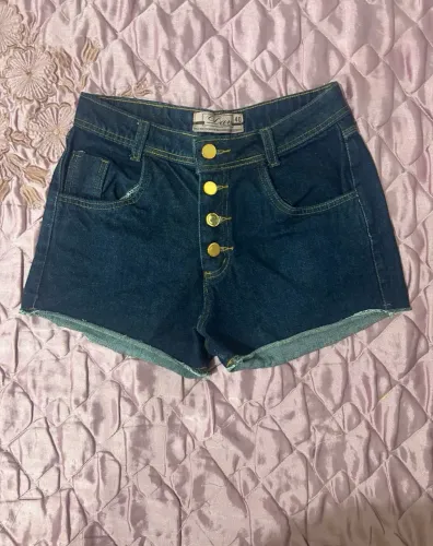 Short jeans feminino lavagem escura tamanho 40