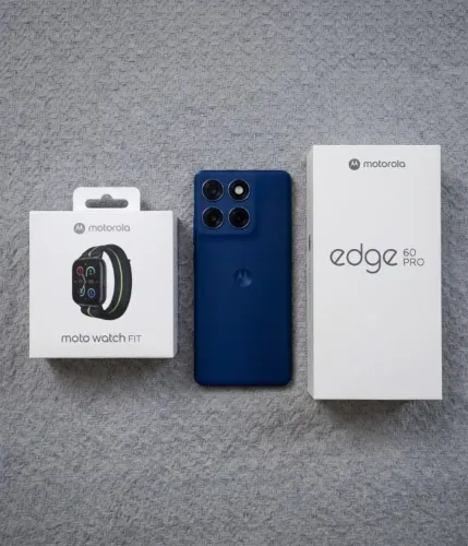 Kit Motorala edge 60 pro + Moto watch. ZERAAAA