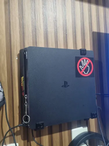 Ps4 slim 500 gigas