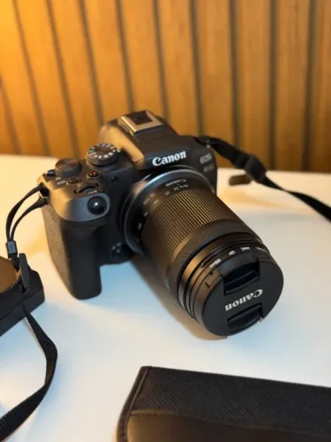 Canon Eos R10 + Lente RF-S 18-150mm F/3.56.3 Is Stm