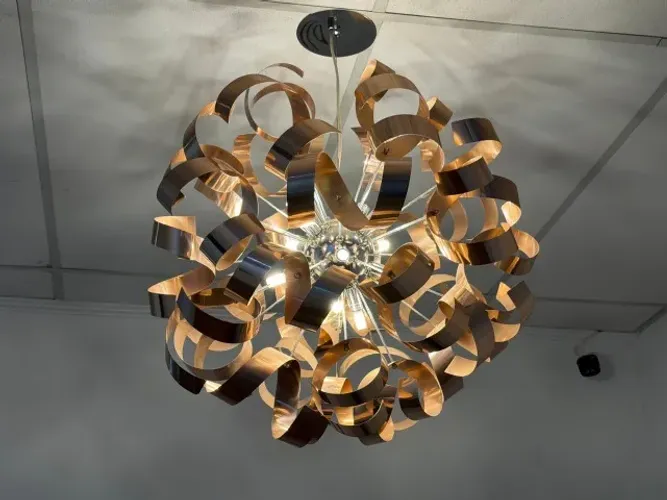 Lustre Pendente com fitas curvas cobre
