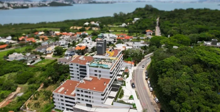 Apartamento 3 Suítes no Home Cacupé com Vista para a Baía de Florianópolis - SC