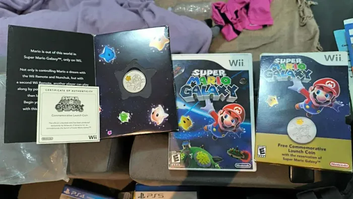 Jogo Nintendo WII Super Mario Galaxy com moeda de colecionador + certificado original