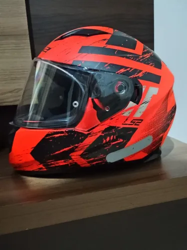 Capacete ls2