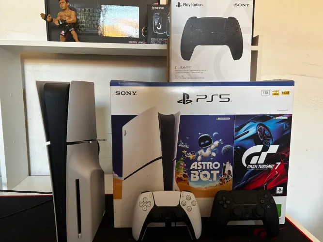 PS5 SLIM MÍDIA FÍSICA 1 TB COM DOIS CONTROLES E GARANTIA