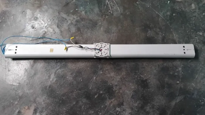 Vendo luminária grande bivolt, usada