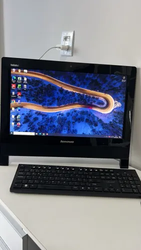 All in one Lenovo ThinkCentre 72z 20" procesador Intel Core i3-3220 4GB de Ram 500GB HDD