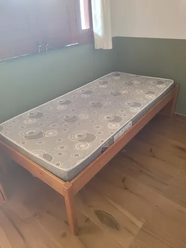Cama de solteiro + Colchão
