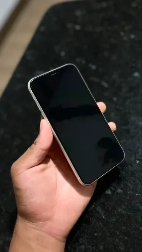 Iphone 11 / 128gb / Branco