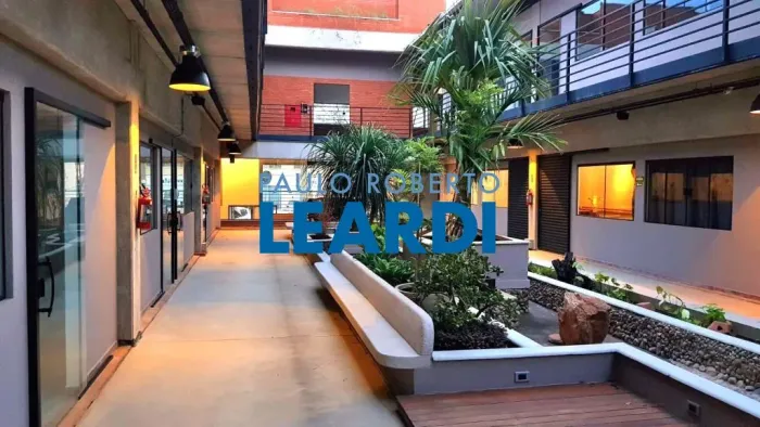 CONJ. COMERCIAL - VILA NOVA VALINHOS - SP