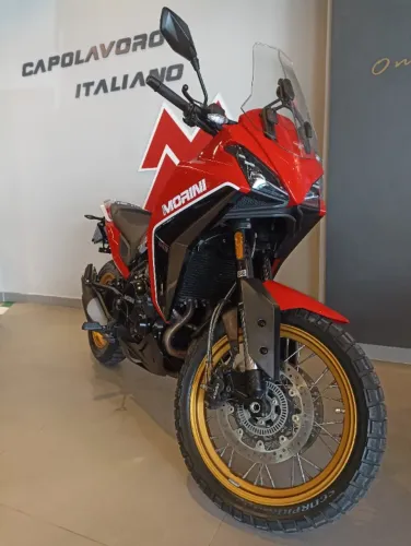 Moto Morini X-Cape 650 Gold Edition 2025