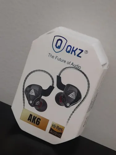 Fone QKZ