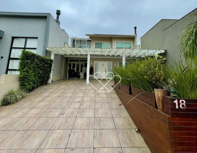 Casa em Condomínio de Frente para Área de Preservação no Centro de Gravataí