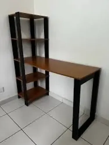 Escrivaninha com torre top