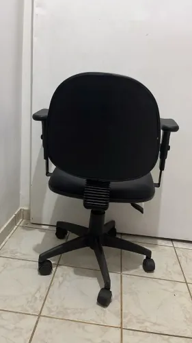Cadeira executiva giratória
