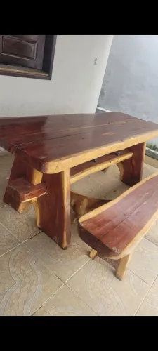 Mesa rustica de madeira 