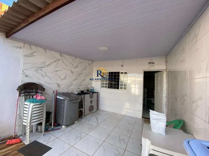 Casa em Meio Lote 80m² (4x20) | 1 Suíte | Del Lago I | Quintal