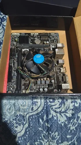 Kit Placa Mãe H110M LGA 1151 + Pentium G4560 + Cooler Box