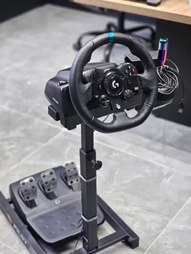 Logitech G923 (kit inteiro montado)