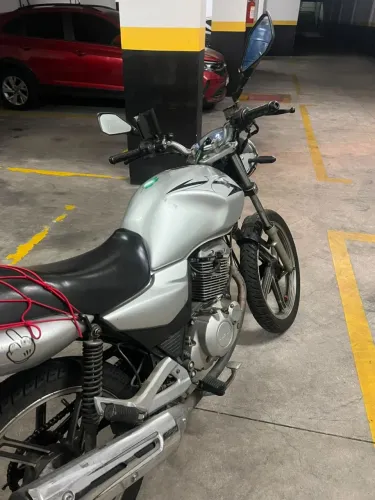 Moto suzuki gsr 150i