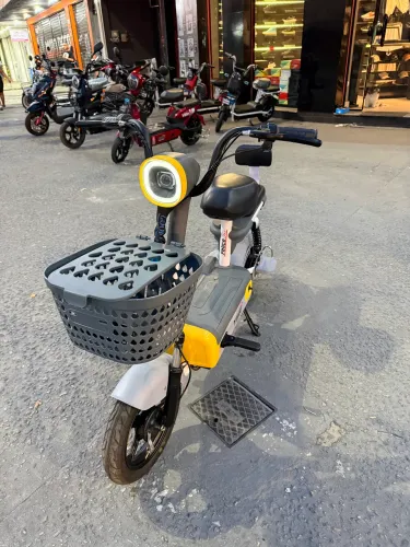 Scooter Elétrica Magic amarela