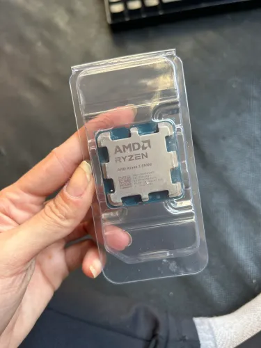 PROCESSADOR AMD RYZEN 5 8500G + COOLER ORIGINAL - PRONTO PRA USO!