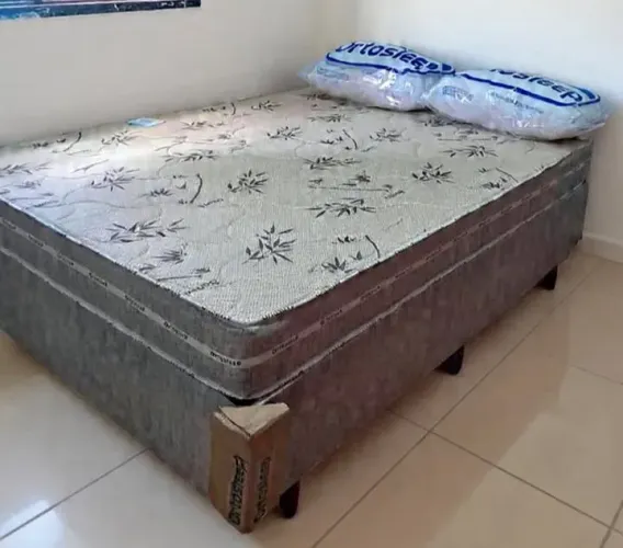 Cama casal com colchão D33