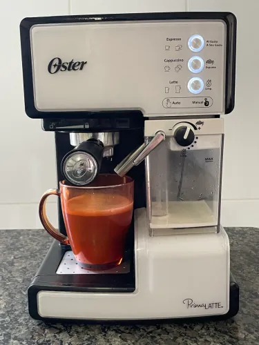 Cafeteira Oster Prima Latte - Cor Branca