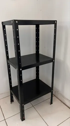 Estante preta (material inox)