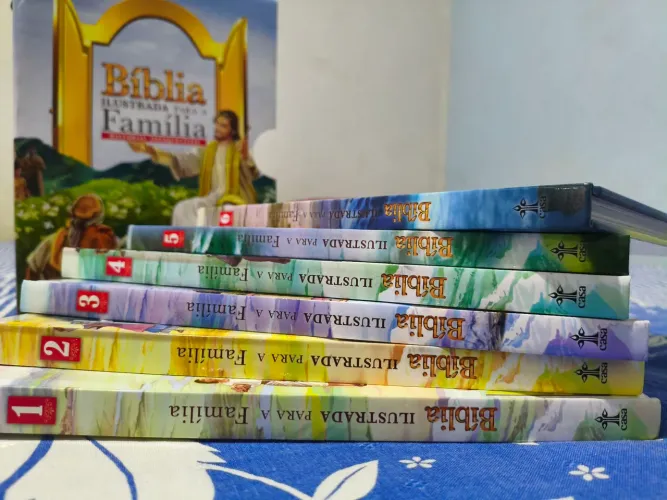 Bíblia Ilustrada para a Família
