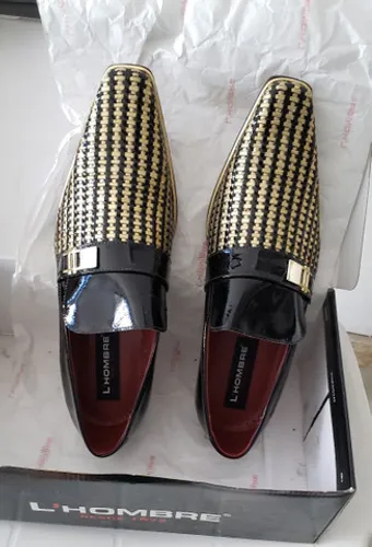 Sapato novo na caixa 