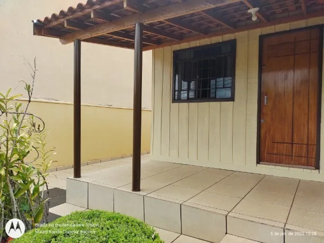 Casa mista com 160,00 m2 na área central de Ibiporã, terreno de 440,00 m2.