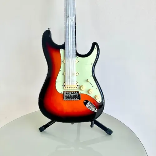 Guitarra Giannini Stratocaster (Nova)
