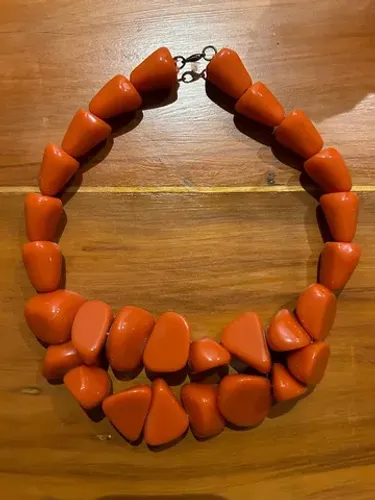 Colar Uncle K laranja