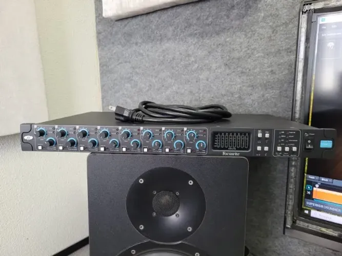 Pré-amplificador Conversor Focusrite Octopre Mk2 Dynamic Compressor