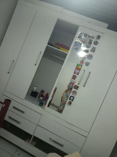 Guarda-roupa branco 6 portas 