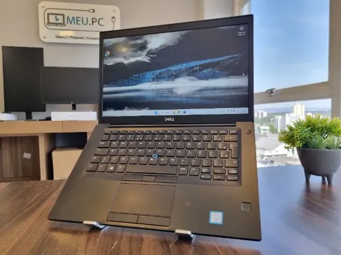 Notebook Dell Latitude 7490 | Core i7 | 8ª Geração | 256GB SSD | 16GB DDR4 | 14"