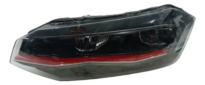 Farol Esquerdo Volkswagen Virtus Gts 1.4 T 2019 2020 Detalhe