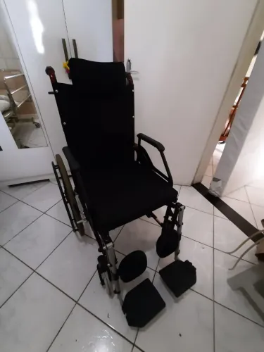 Cadeira de rodas seminova menor preço