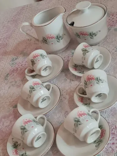 Jogo de café porcelana Schmidt. 